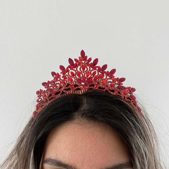 Crown - Picture 6 of 6